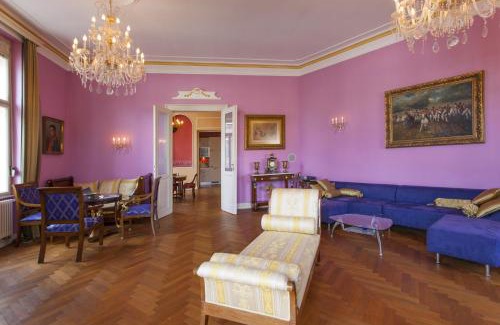 Ljubljana Old Town Apartment | Filip’s Palace Luxurious Apartment