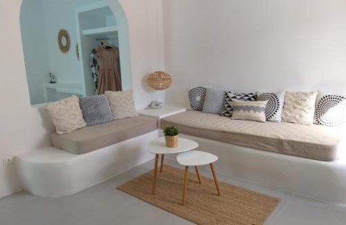 Perivolos Hotel | Filira Suites
