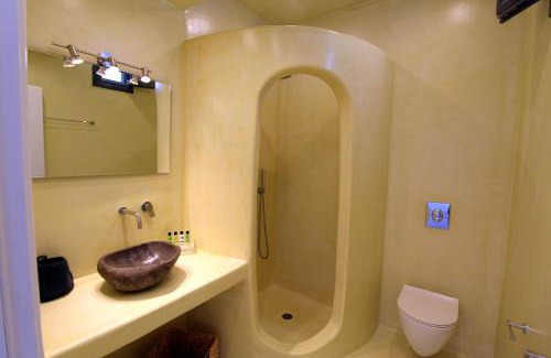 Perivolos Hotel | Filira Suites