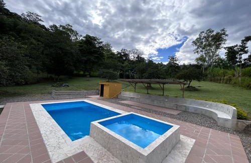 Soacha House | Finca Familiar Villa Lupe