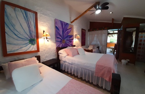 Alcala House | Finca Hotel Villaluzandi