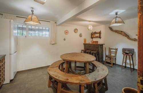 Valdemanco House | Finca 'Villa Karina' with Mountain Views, Private Pool and Wi-Fi