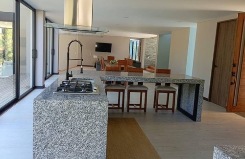 Guarne Villa | FINCA VILLA MINA, come to Eastern Antioquia, heated pool and total comfort.