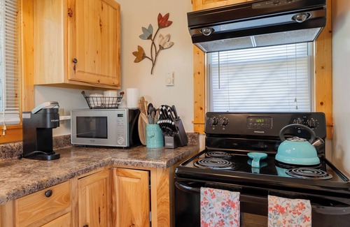 Christiansburg Cottage | Find your Happy Place at our Country Cottage!