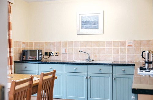 Eaton Mascott Cottage | Finest Retreats | Netley Hall - Thyme