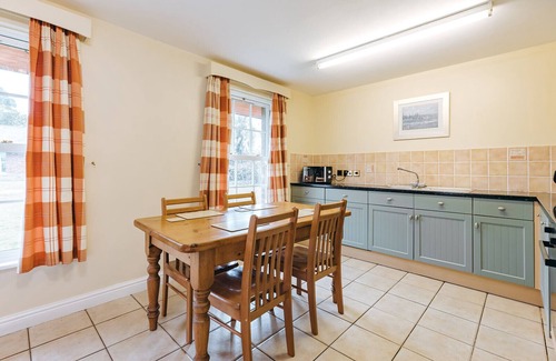 Eaton Mascott Cottage | Finest Retreats | Netley Hall - Thyme