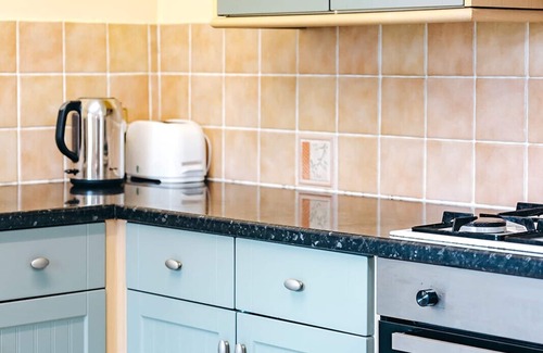 Eaton Mascott Cottage | Finest Retreats | Netley Hall - Thyme