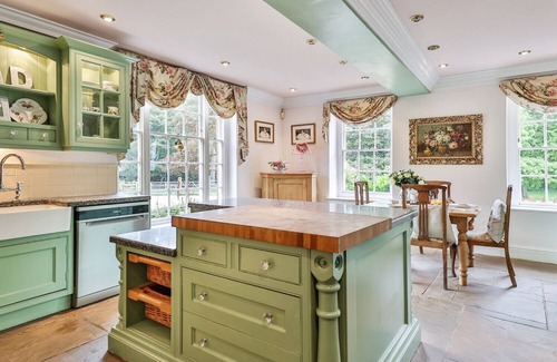 Alkborough House | Finest Retreats | Walcot Hall