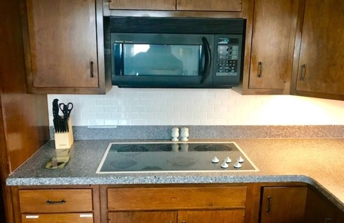 Town of Benton House | Finger Lakes Wine Country Chalet