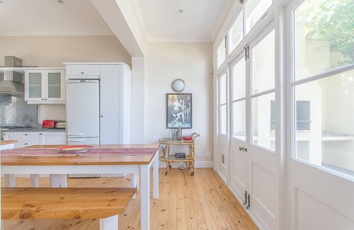 Kalk Bay House | Fintimara Bay House