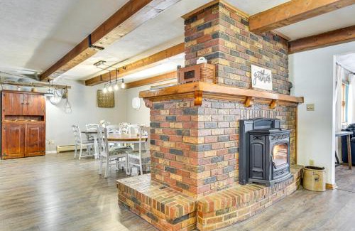 North East House | Fire Pit and Game Room North East Family Retreat!