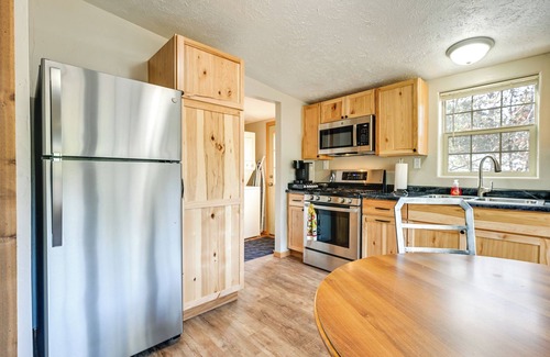 Krakow Cabin | Fire Pit: Family-Friendly Cabin in Gillett!