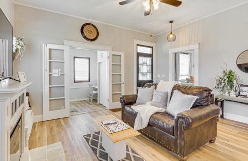 Mount Vernon House | Fire Pit Pet-Friendly Mt Vernon Gem!