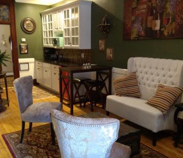 Barre Hotel | Firehouse Inn