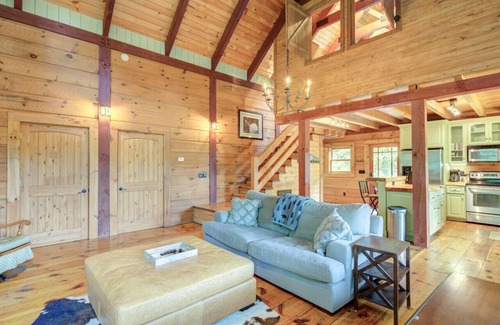 Vilas Cabin | Firepit, Log Cabin, Views, Fireplace, pet friendly
