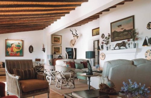 Moura House | Fireplace room