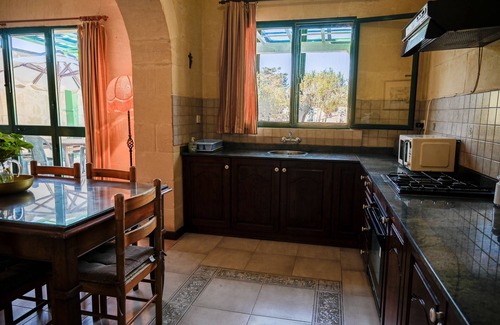 Xewkija Villa | First Class Villa with private pool and extensive garden in Xewkija for 7