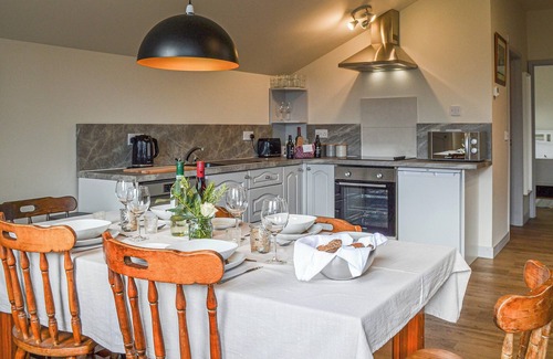 Aberdare Cottage | First floor barn conversion close to Zip World and Bike Park Wales.