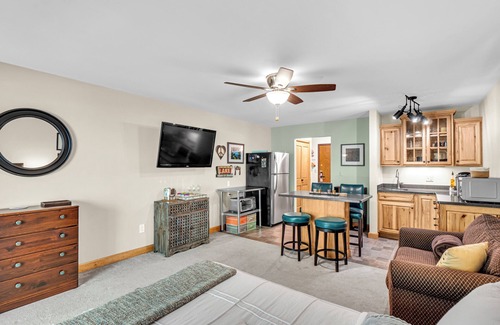Elkhart Lake Villa | First Floor Pet Friendly Queen Suite with Single Pull-out