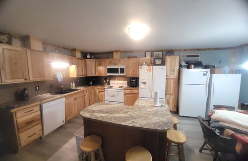 Dulac House | Fish Camp Sleeps 7 Nestled In The Heart Of Fishing Paradise. Redone after Ida.