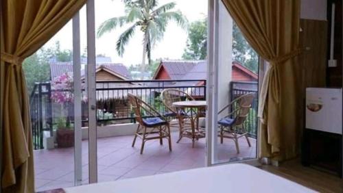 Traeuy Kaoh House | Fish Island Bungalows