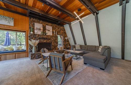 Salyer House | Fisher's River Bar- Private Beach Access