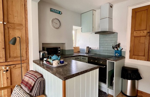 Polruan Cottage | Fisherman's Cottage in the heart of Polruan - WITH WIFI & PARKING