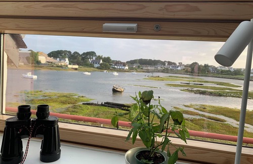 Treffiagat House | Fisherman's house with exceptional view of the back port, close to the beaches