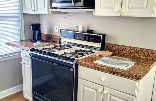 Core Creek Cottage | Fisherman's paradise, large covered porch, pet friendly, & close to Beaufort, NC