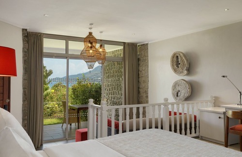 Beau Vallon Resort | Fisherman’s Cove resort