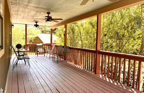 Perry Cabin | Fishing & Boating 3 Bed/2 Bath Cozy Cabin at Mark Twain Lake!