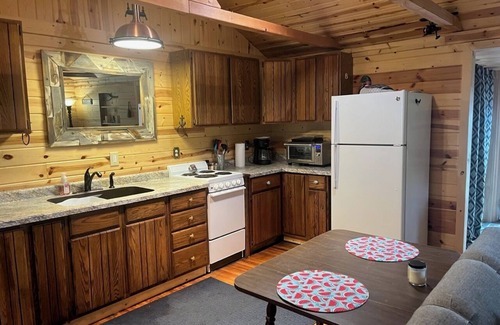 Solon Township Cabin | Fishing Shack