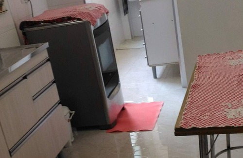 Pompeia Apartment | fit at Gonzaga av beach next Pao de Acucar
