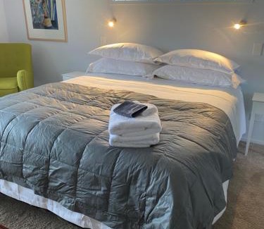 Coromandel Bed & Breakfast | Fitzroy BnB 39b Whangapoua Road