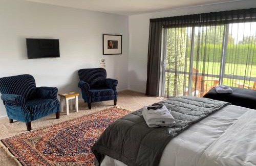 Coromandel Bed & Breakfast | Fitzroy BnB 39b Whangapoua Road