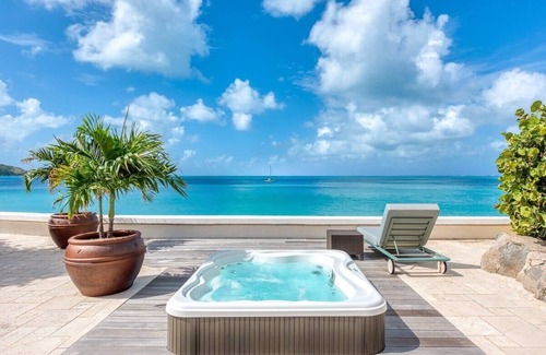Grand Case Villa | Five bedroom petit plage oasis with contemporary style