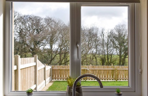 Preston Cottage | Five Dorchester Drive - UK32043