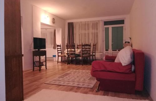 Ludus Villa | Five
