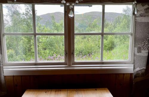 Fjallhalsen Hotel | Fjällhalsen Cottages