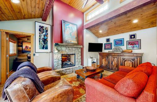 Flagstaff House | Flagstaff Fantasy - Casita