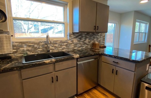 Walnut Meadows House | Flagstaff House 7person spa Snowbowl Grand Canyon Sedona Golf Hiking Fishing A/C