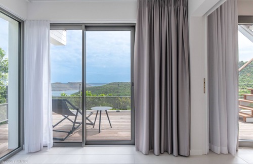 Terre Neuve Villa | Flamands Hillside 5 bedrooms with amazing view
