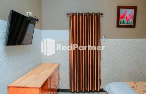 Pare Hotel | Flamboyan Asri Syariah Mitra RedDoorz near Kampung Inggris Pare