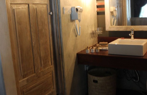 Weerawila Hotel | Flameback Eco Lodge