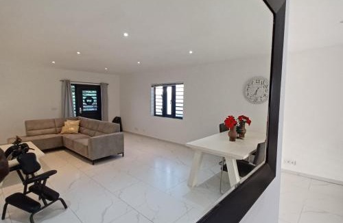 Grote Berg Apartment | Flamingo Apartment - Regal Rentals Curacao