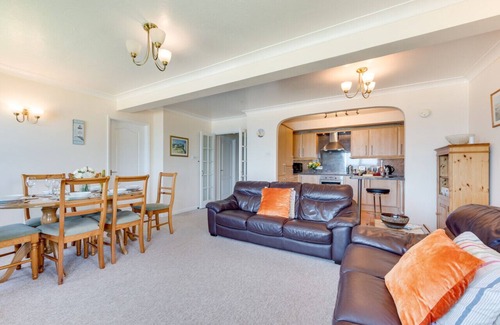 Putsborough Apartment | Flat 11 Clifton Court