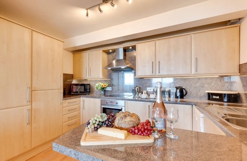 Putsborough Apartment | Flat 11 Clifton Court