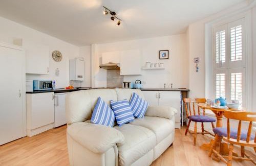 Sheringham Apartment | Flat 6 Erpingham House