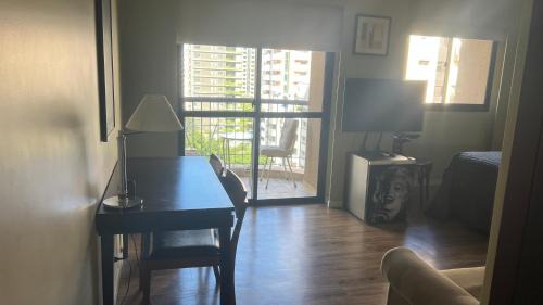 Itaim Bibi Apartment | Flat com Piscina Aquecida Grátis Garagem manobrista 24h -Sauna Varanda