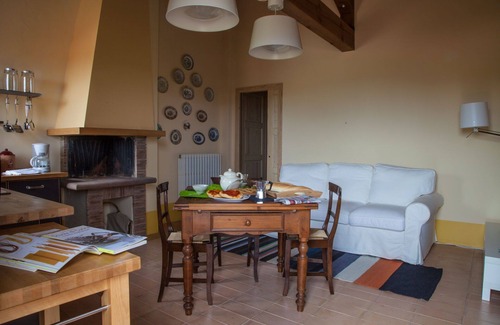 Fossombrone Other | Flat for 3 Persons with pool
